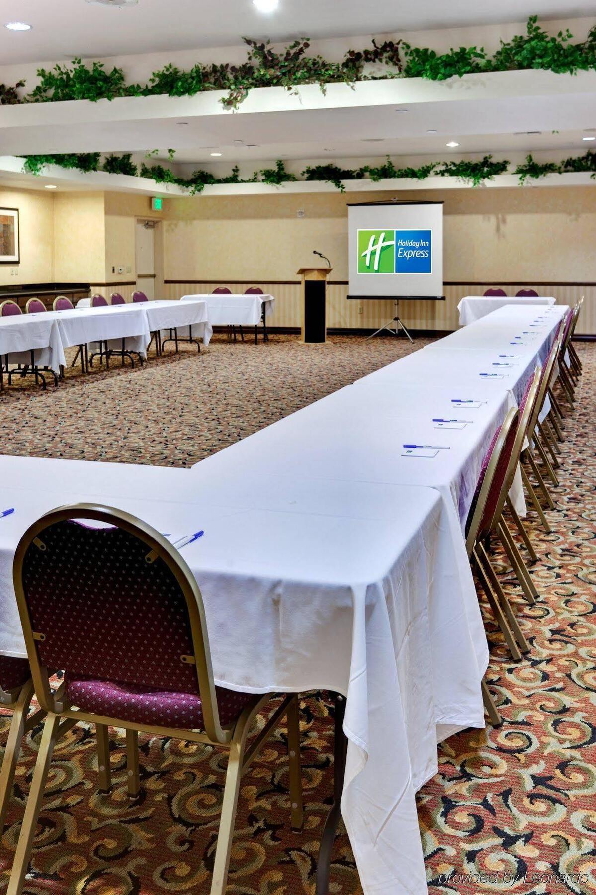 Holiday Inn Express & Suites Beaumont - Oak Valley By Ihg Eksteriør billede